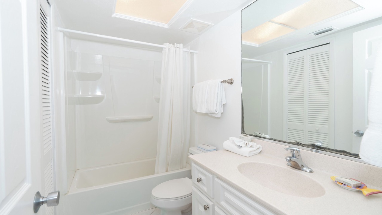 Photo of Bathroom in Palm Island