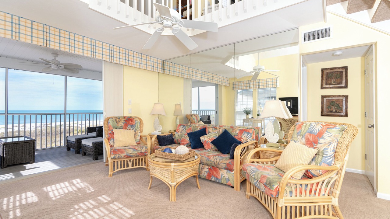 Photo of Livingroom in Palm Island