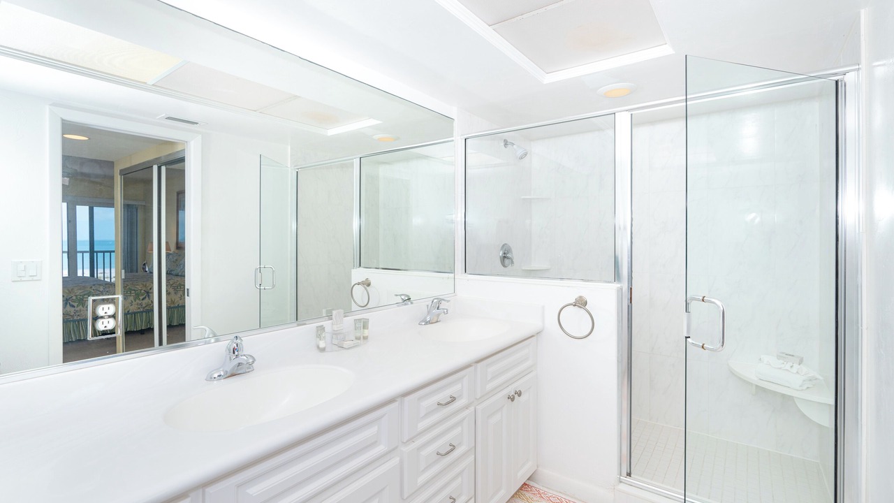 Photo of Bathroom in Palm Island