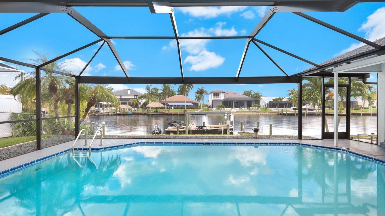 Photo of Outdoor in Pelican