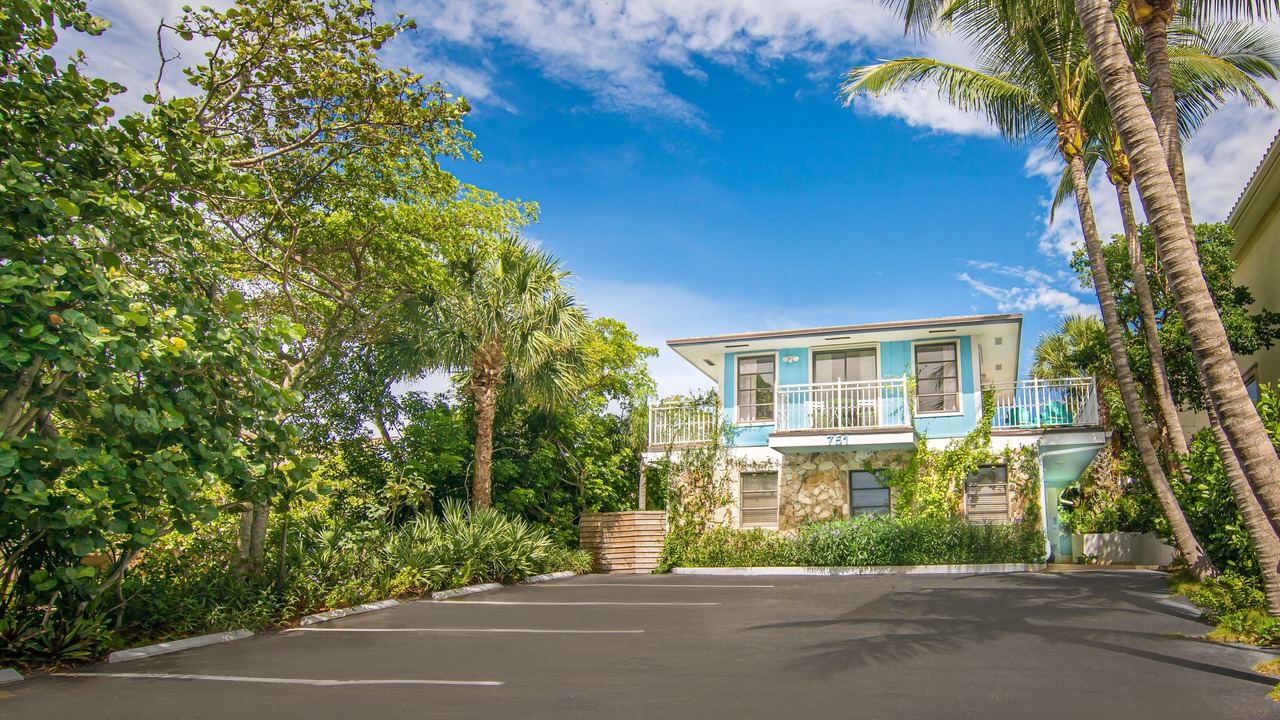 Photo of Outdoor in Juno Beach