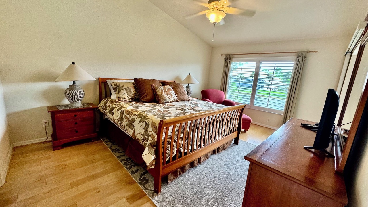 Photo of Outdoor in Imperial Golf Estates