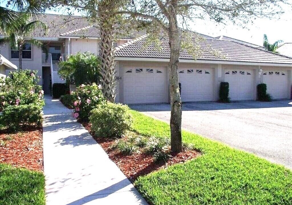 Photo of Outdoor in Imperial Golf Estates