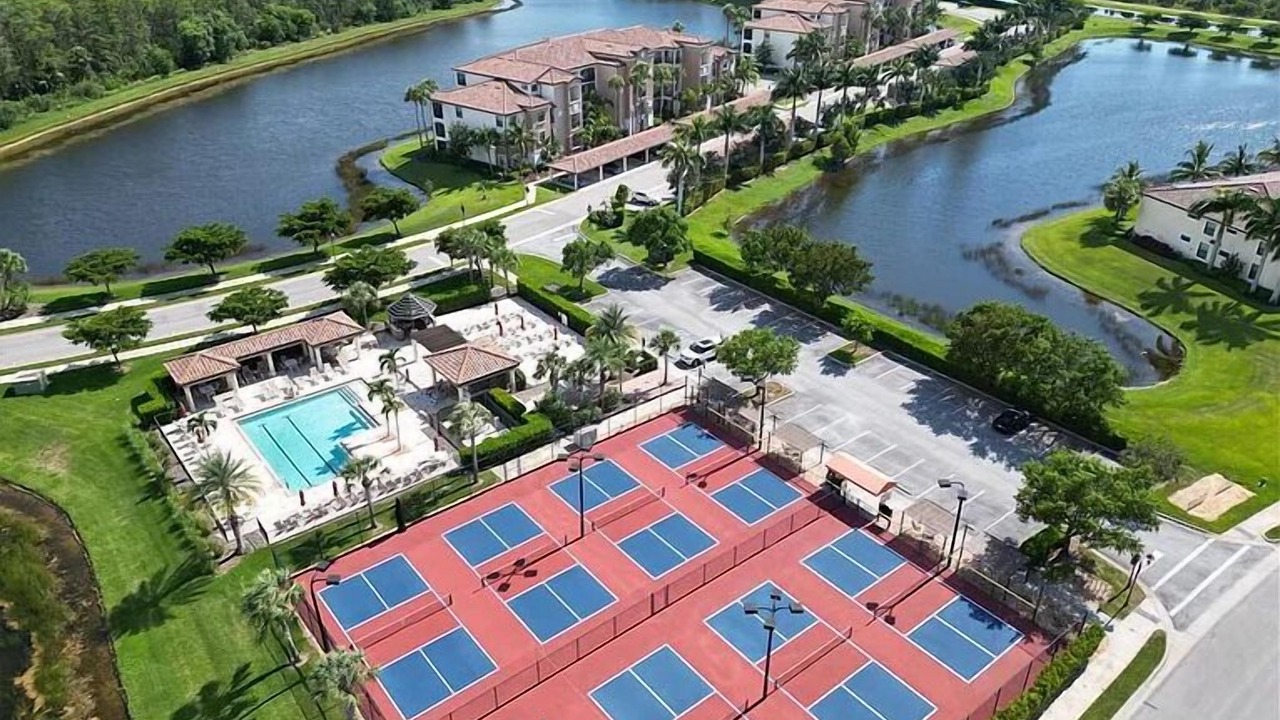 Photo of Outdoor in Naples