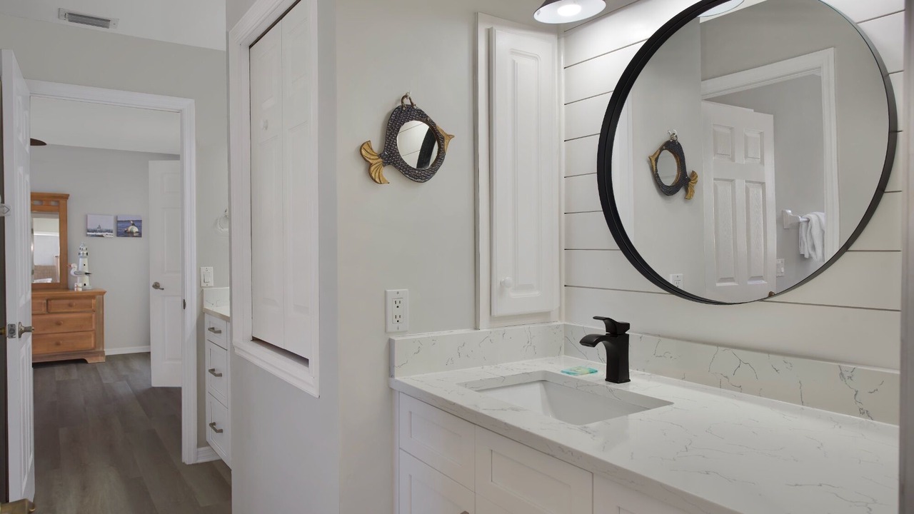 Photo of Bathroom in Hills T P