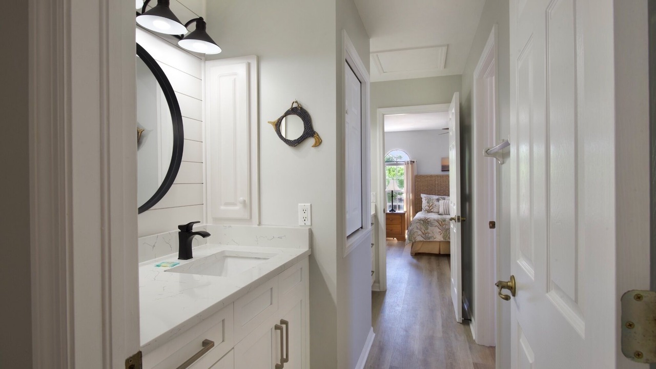 Photo of Bathroom in Hills T P