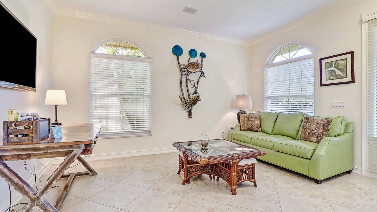 Photo of Livingroom in Naples Park