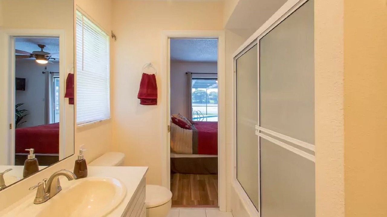 Photo of Bathroom in Regency Park