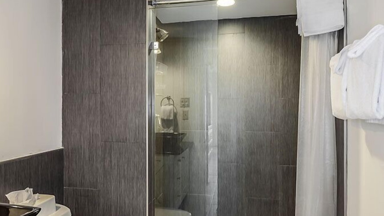 Photo of Bathroom in Historic Seaport