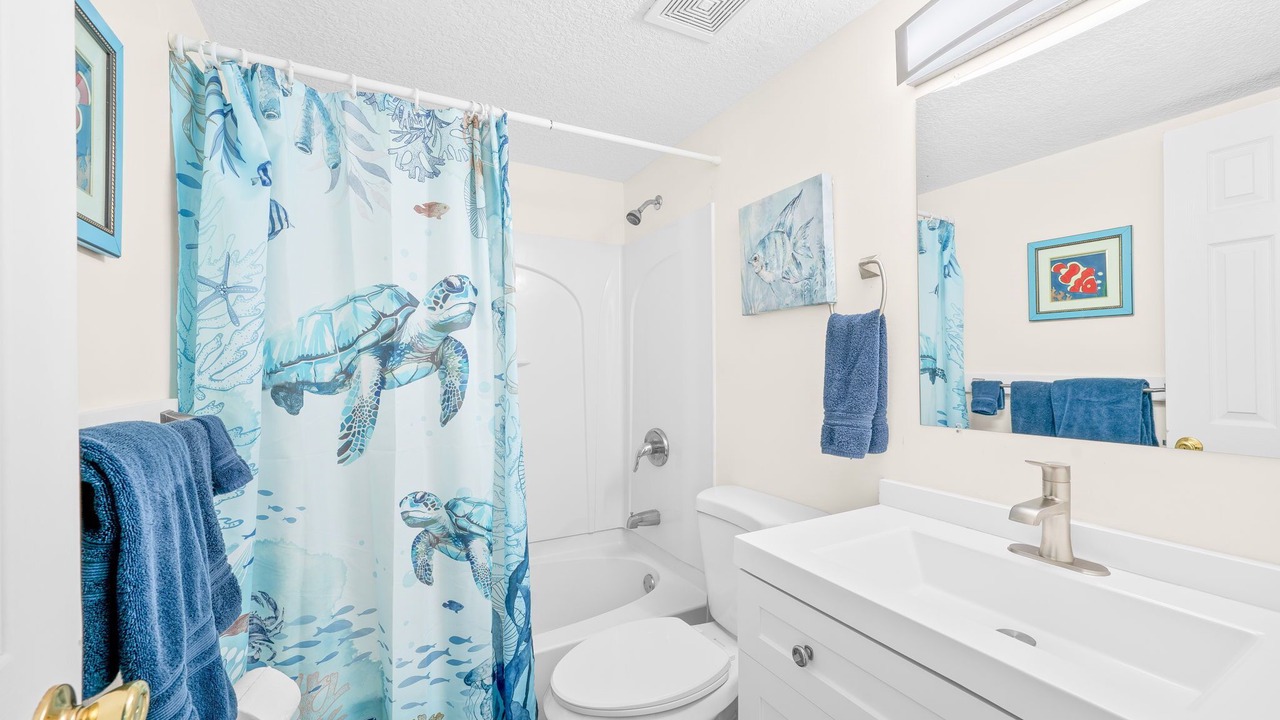 Photo of Bathroom in Surfcrest Village