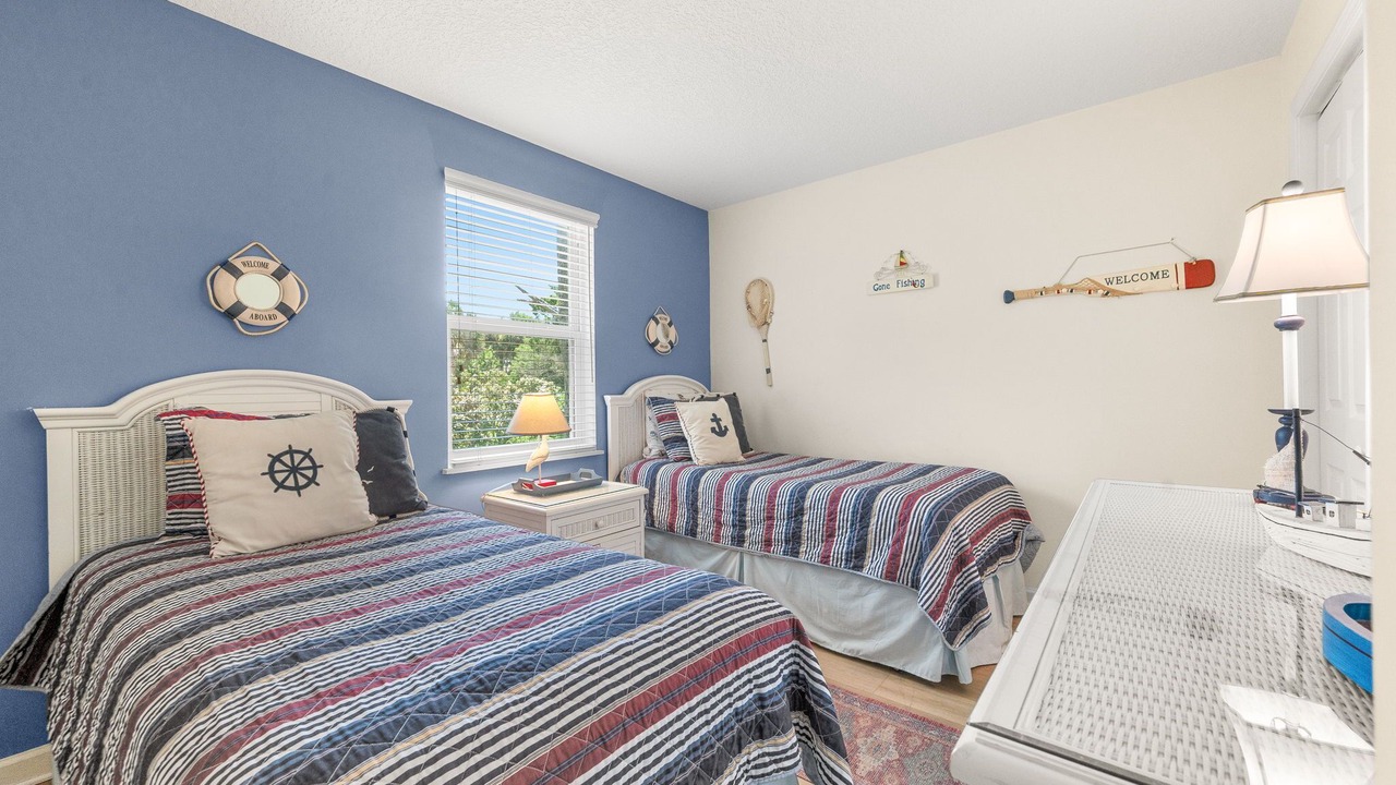 Photo of Bedroom in Surfcrest Village