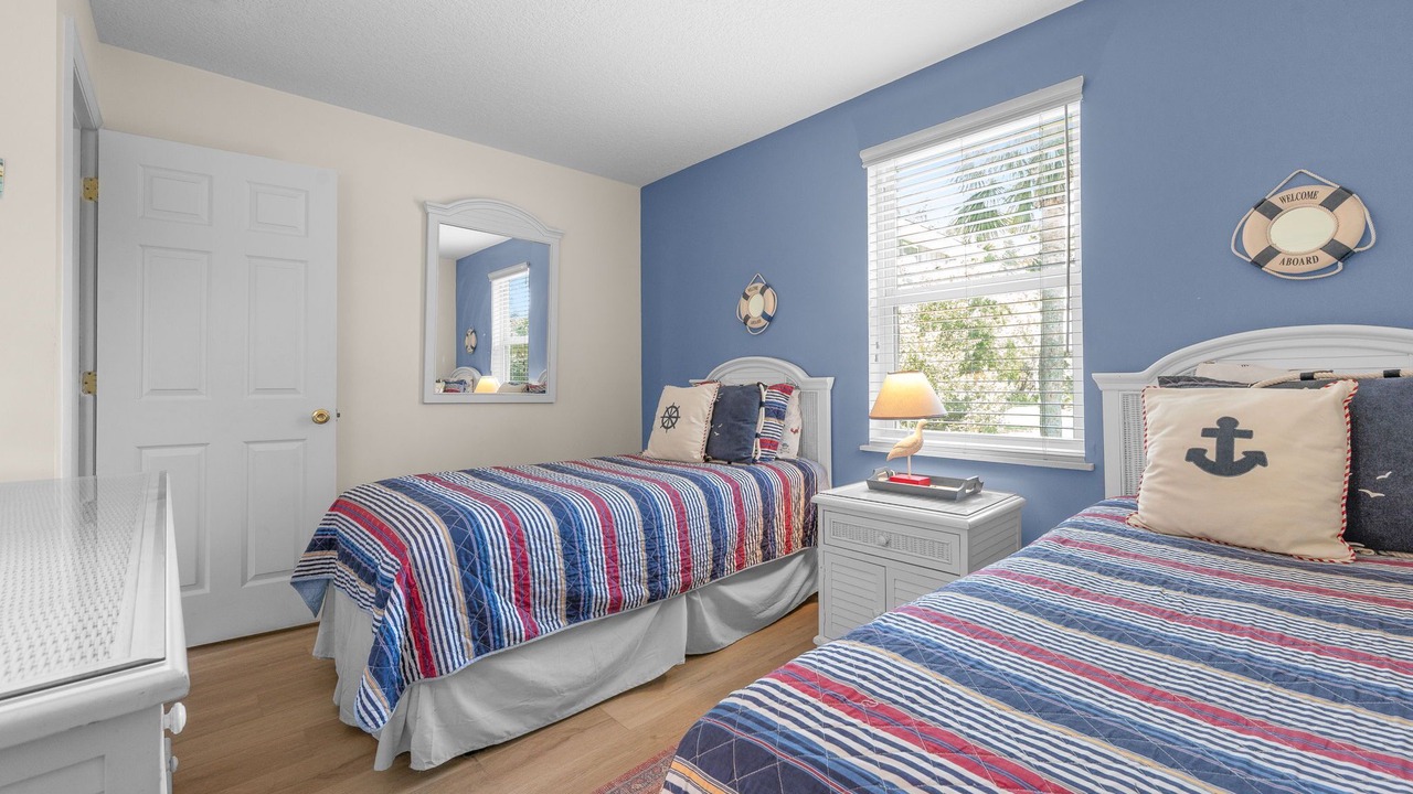 Photo of Bedroom in Surfcrest Village