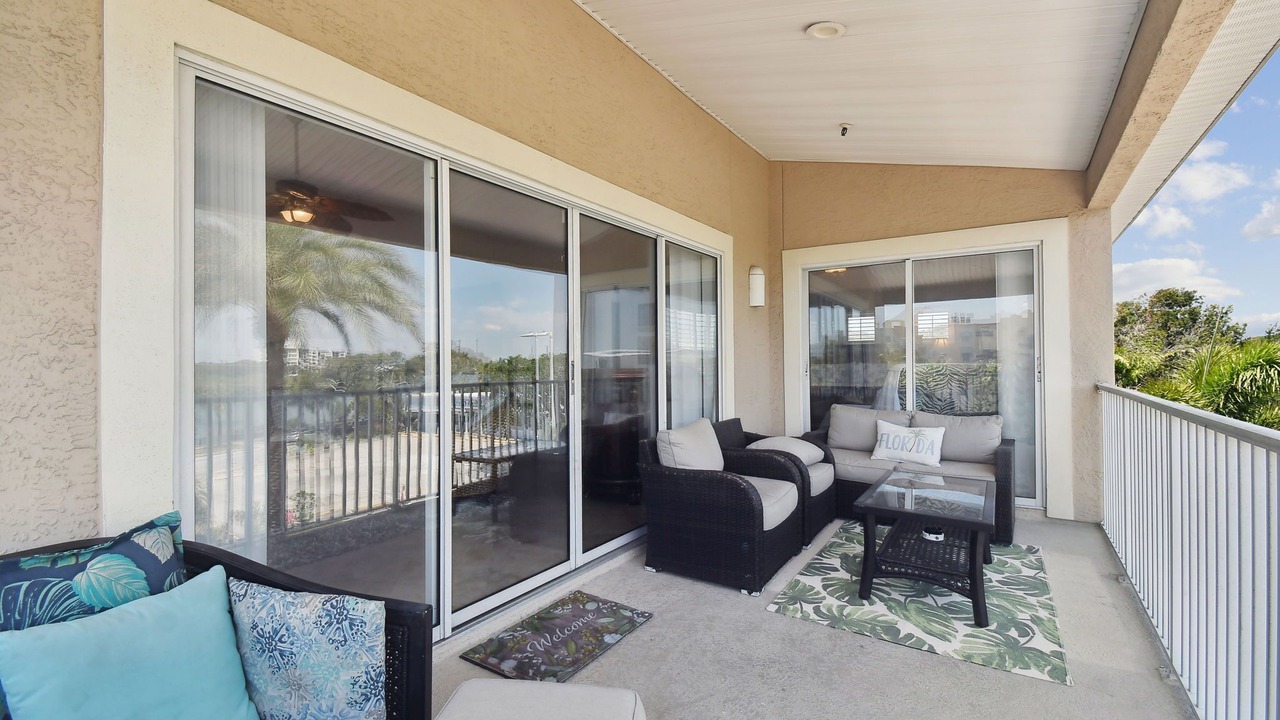 Photo of Patio Balcony in Independence Square