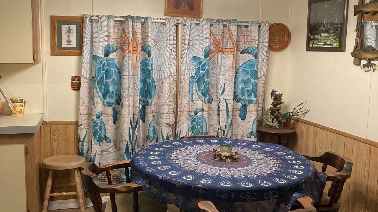 Photo of Bedroom in Chassahowitzka