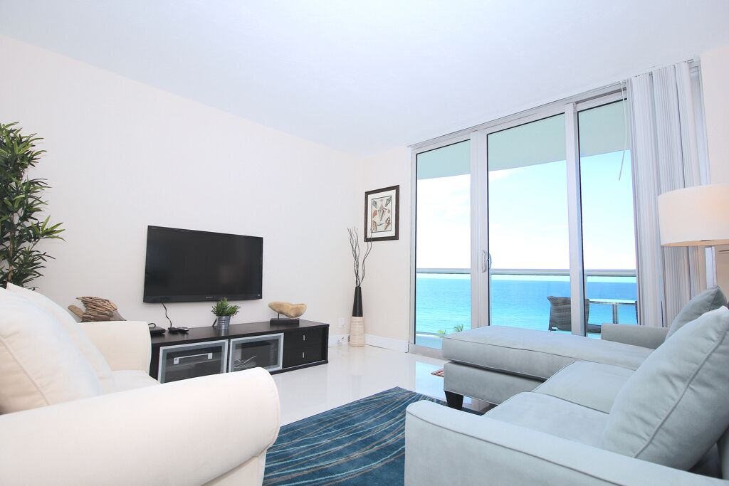 Photo of Bedroom in Hollywood