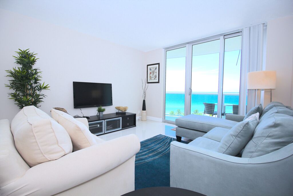 Photo of Livingroom in Hollywood