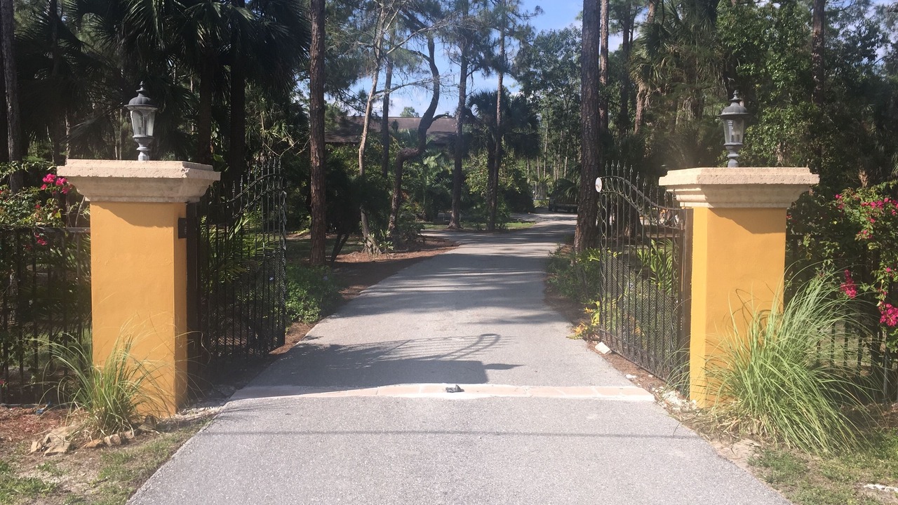 Photo of Others in Naples