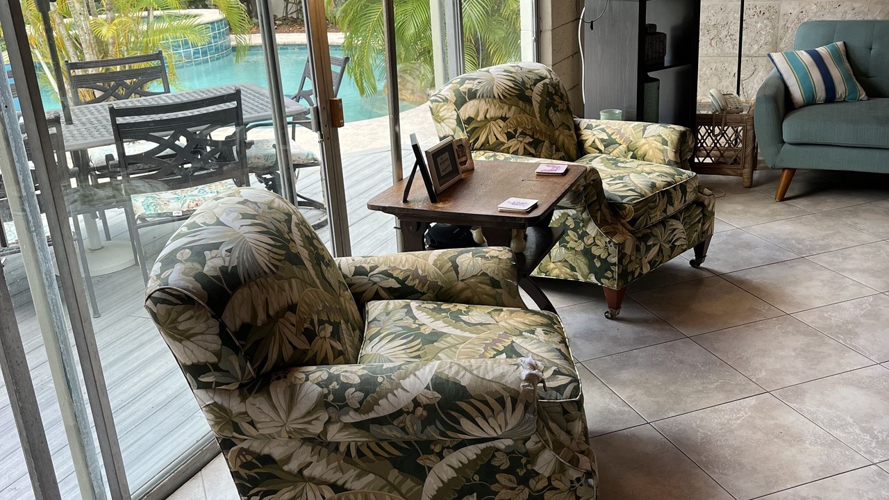 Photo of Livingroom in Coral Shores