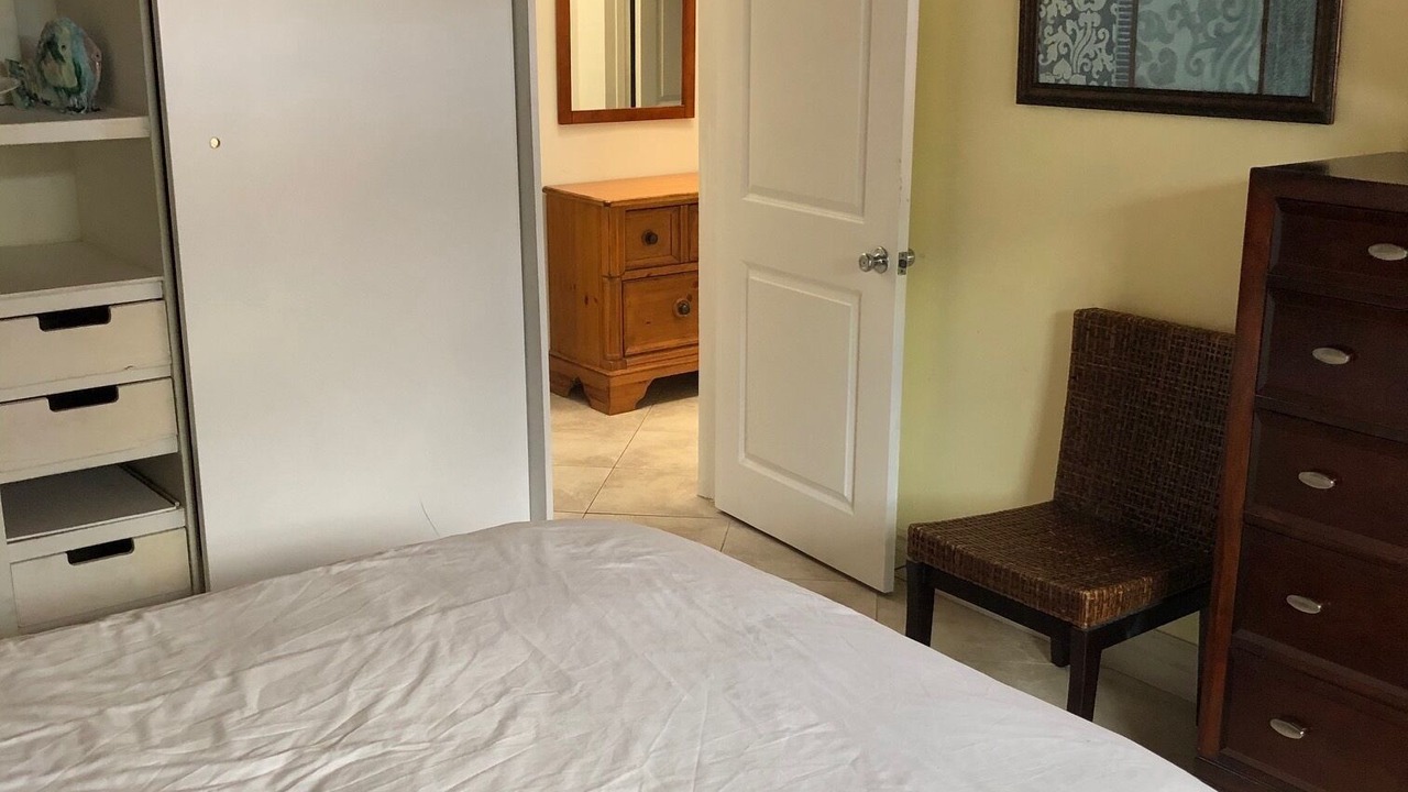Photo of Bedroom in Coral Shores