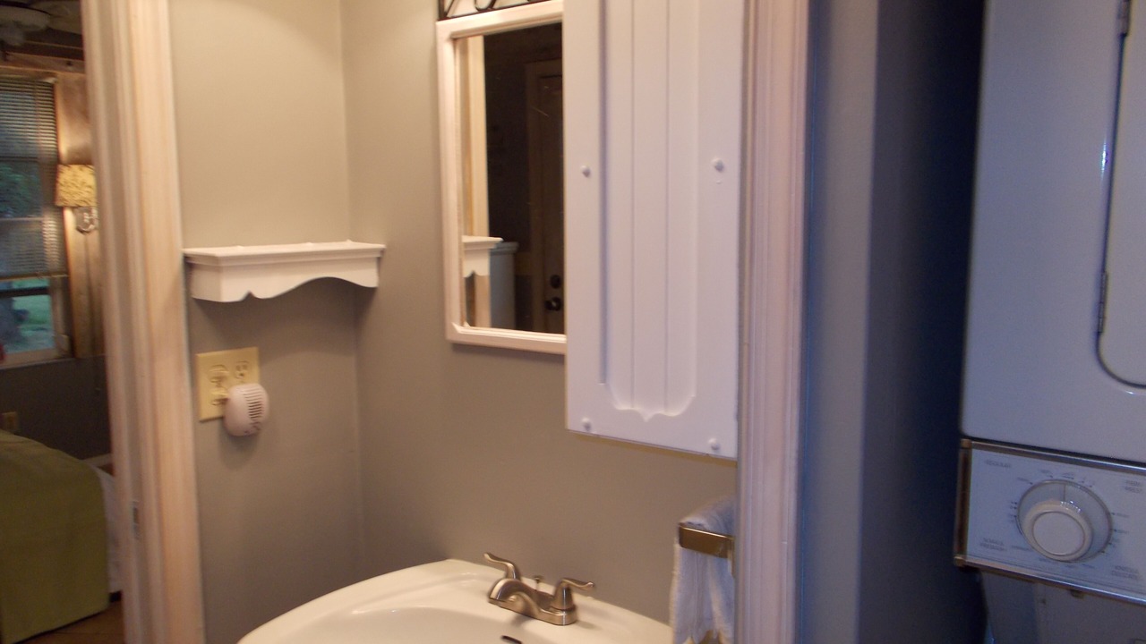 Photo of Bathroom in Inlet District