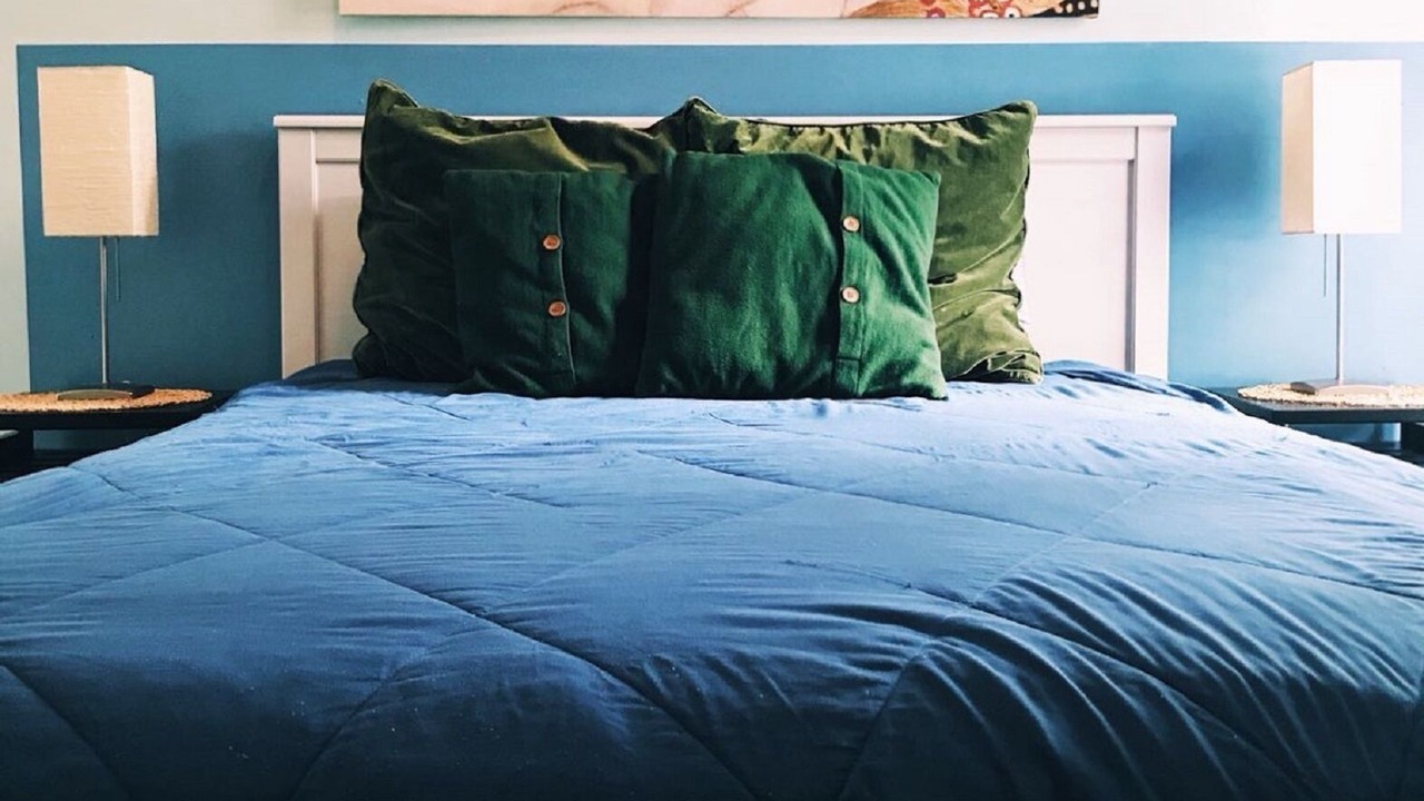 Photo of Bedroom in Altamont Manor