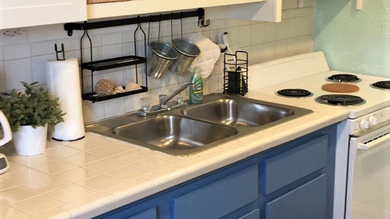 Photo of Kitchen in Altamont Manor