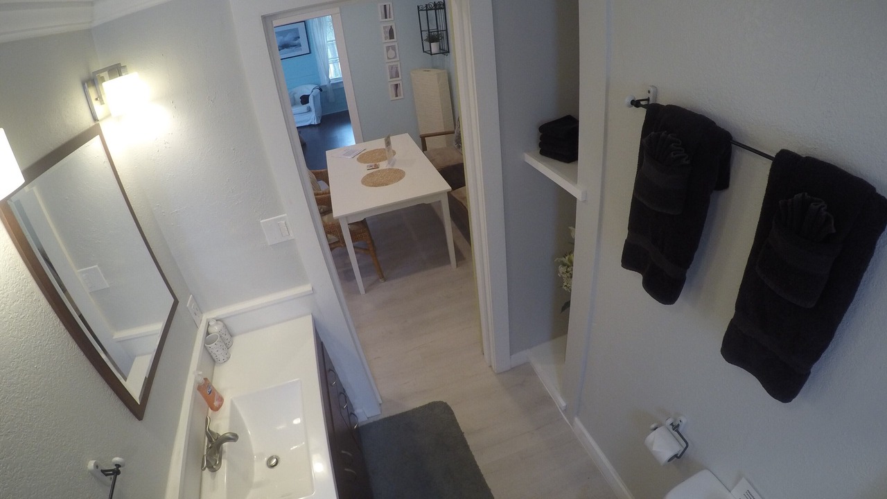 Photo of Bathroom in Altamont Manor