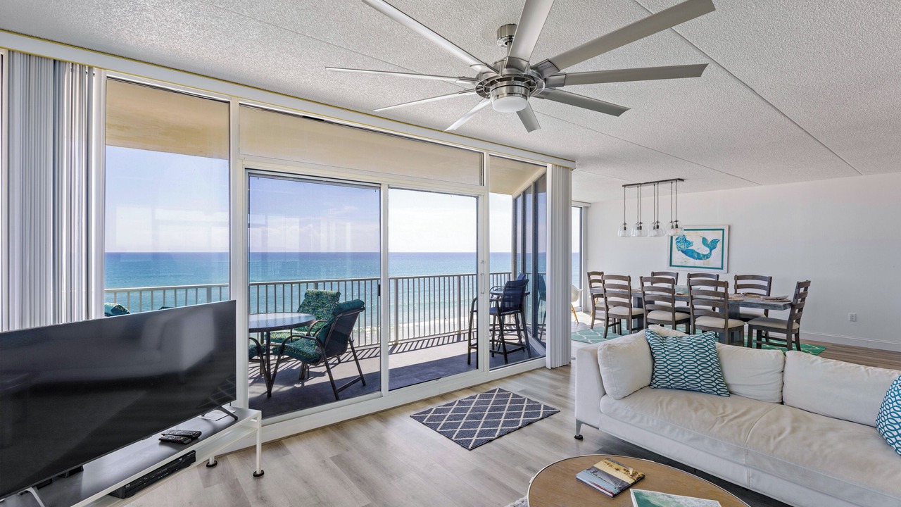Photo of Livingroom in Bethune Beach