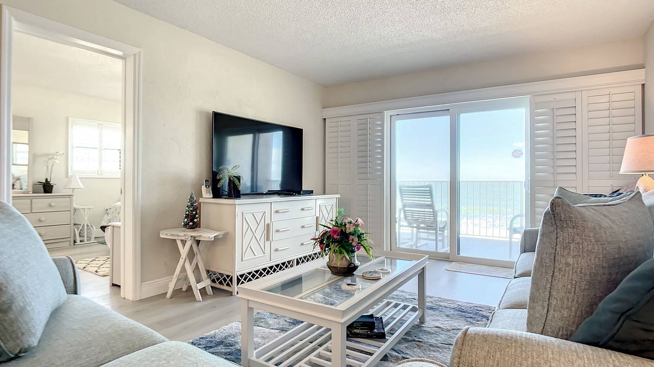 Photo of Livingroom in New Smyrna Beach