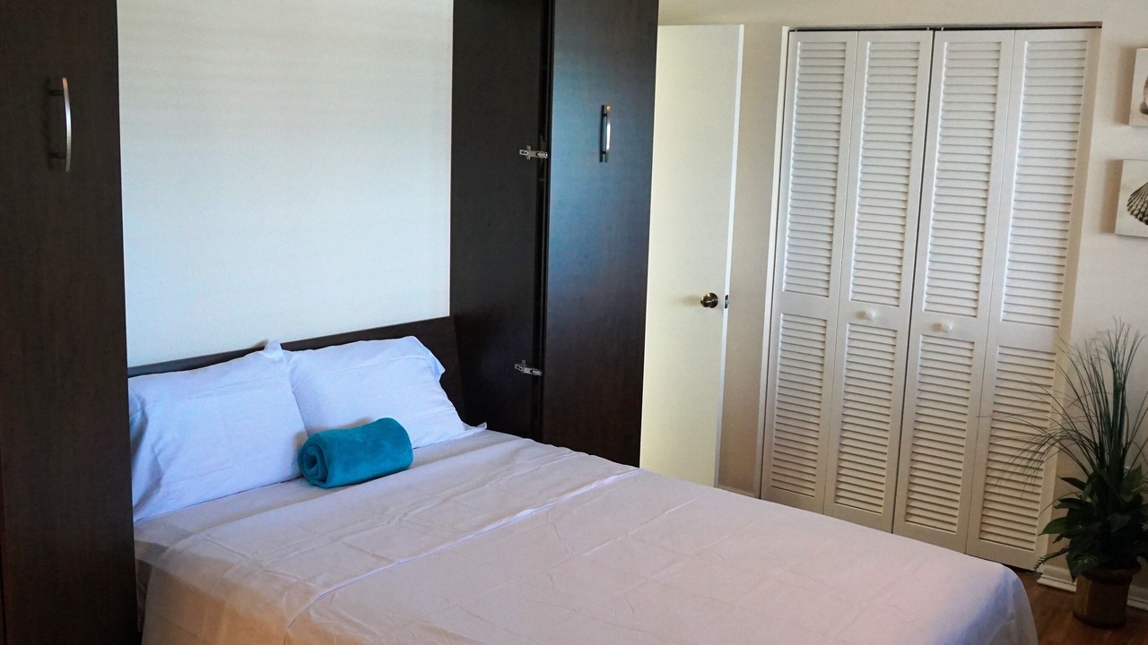 Photo of Bedroom in Sand Key