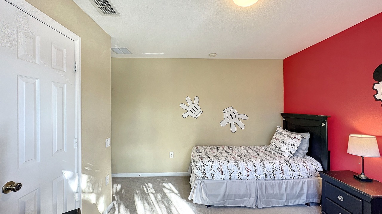 Photo of Bedroom in Windsor Hills