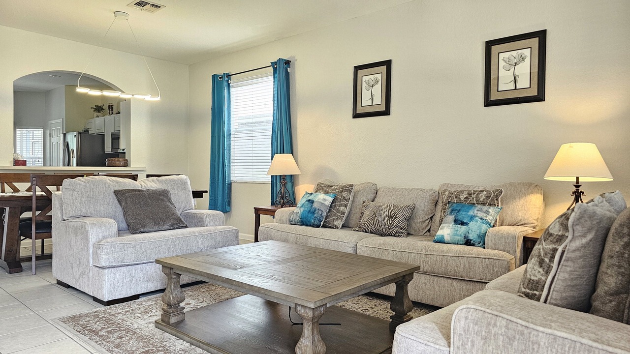 Photo of Livingroom in Windsor Hills