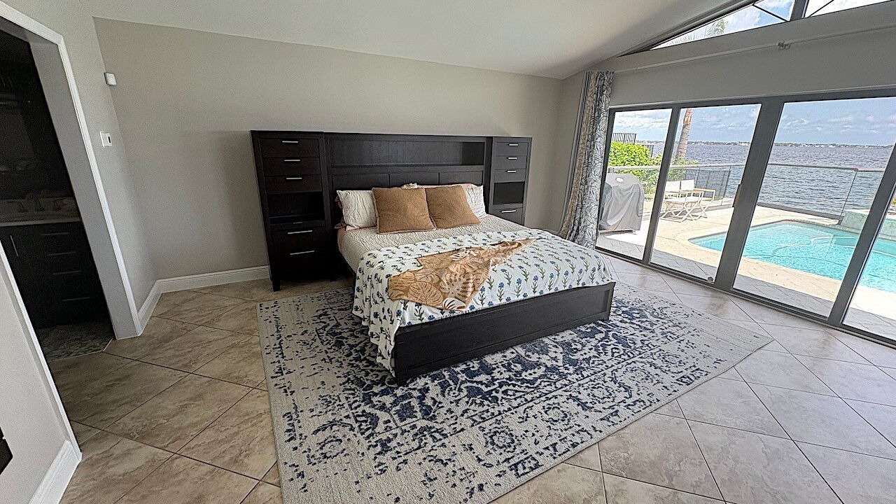 Photo of Bedroom in Caloosahatchee