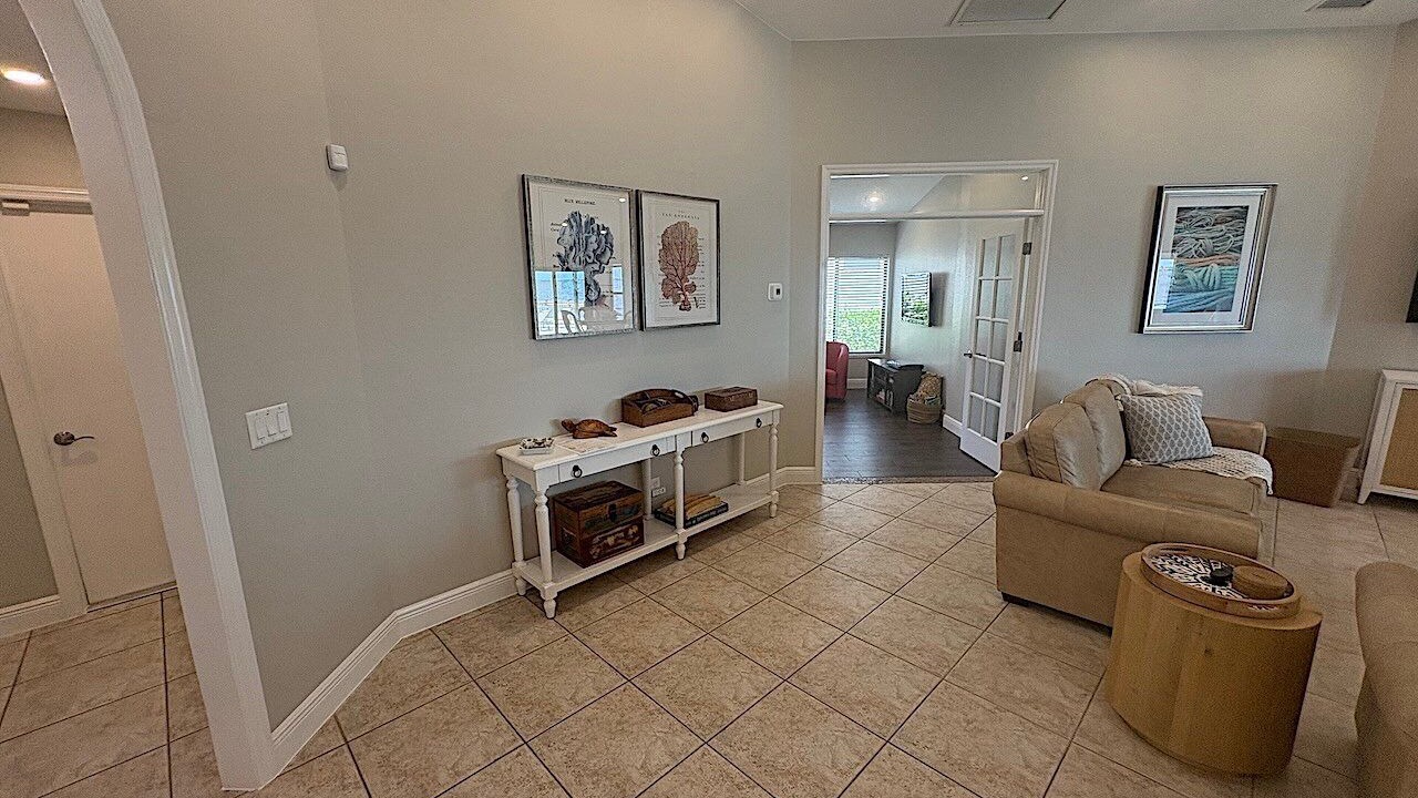 Photo of Livingroom in Caloosahatchee