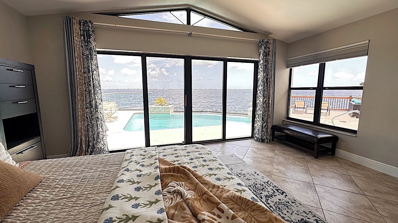 Photo of Bedroom in Caloosahatchee