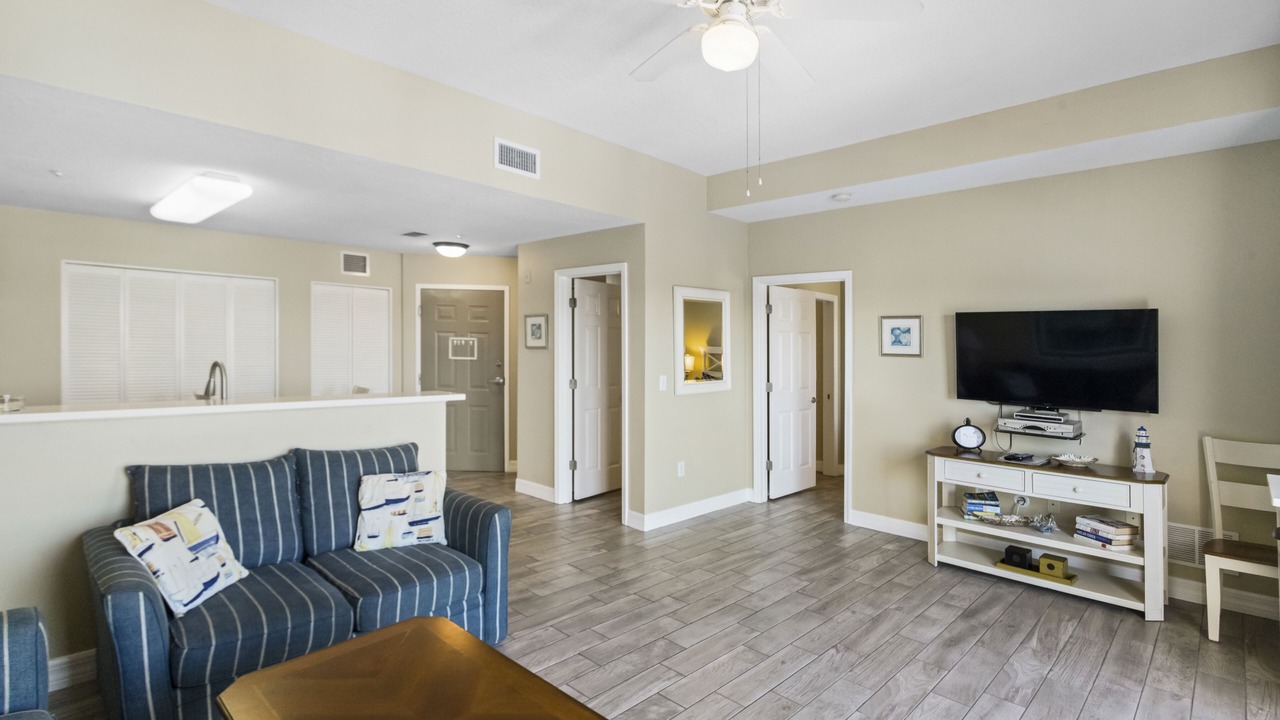 Photo of Livingroom in Madeira Beach