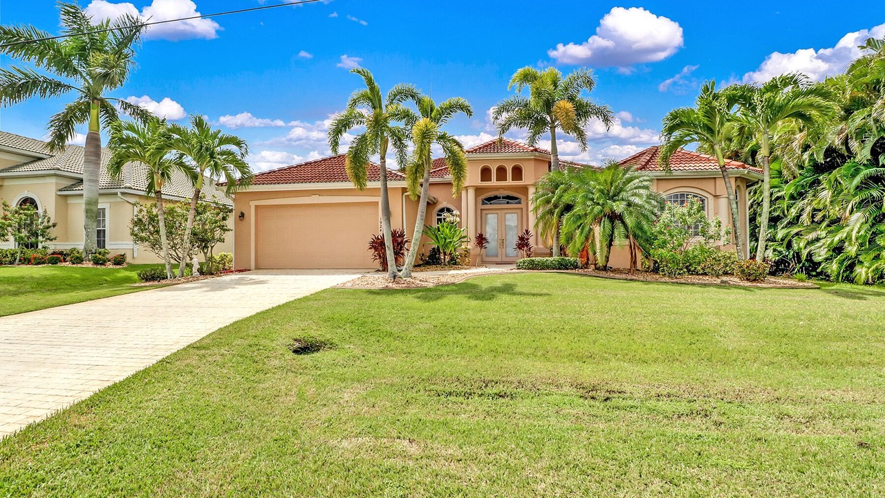 Photo of Outdoor in Pelican