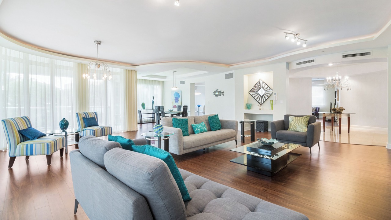 Photo of Livingroom in Central Beach