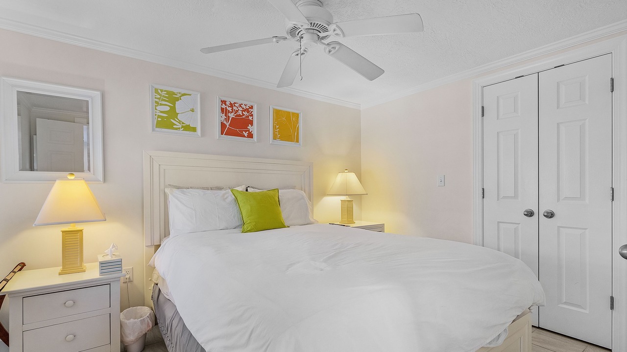 Photo of Bedroom in Naples Park