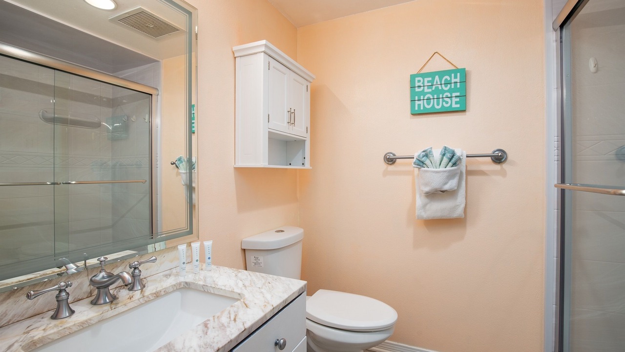 Photo of Bathroom in Navarre Beach