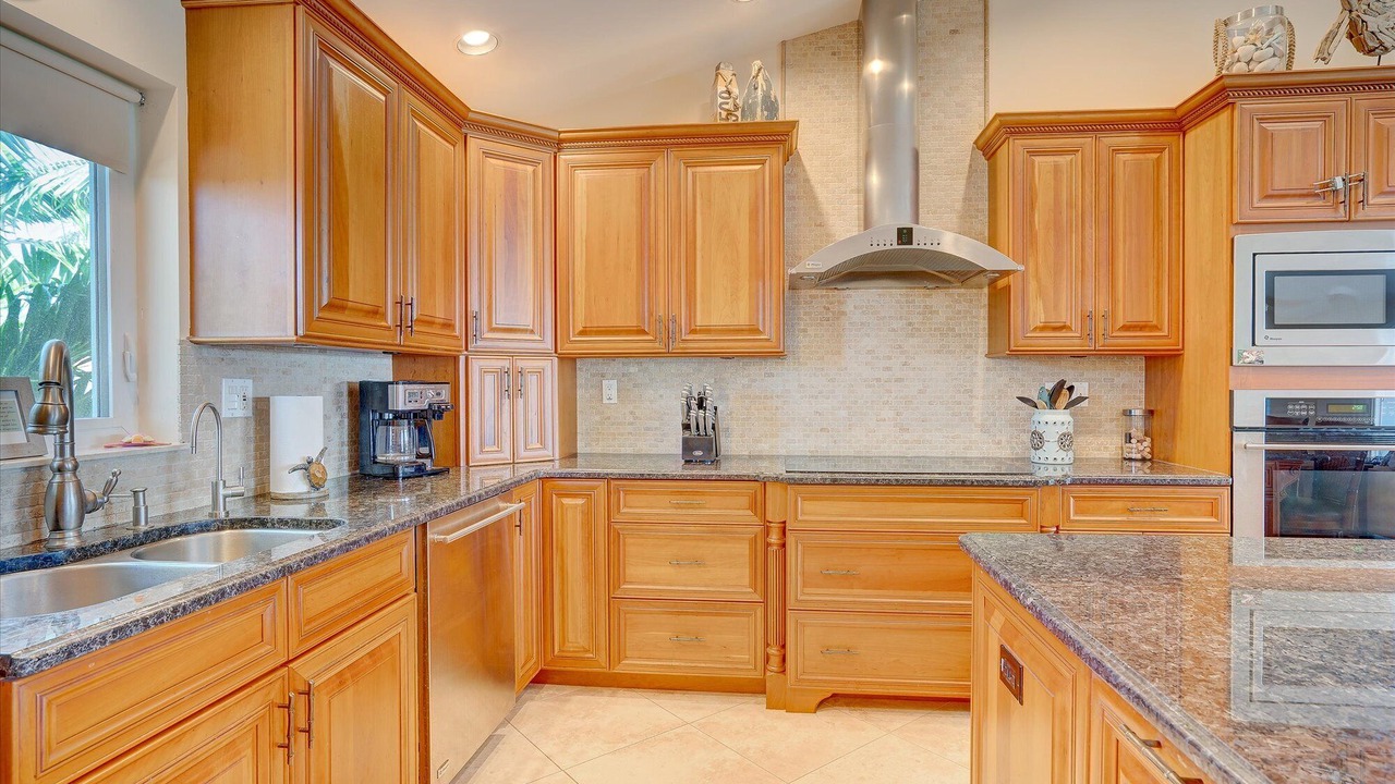 Photo of Kitchen in Marathon