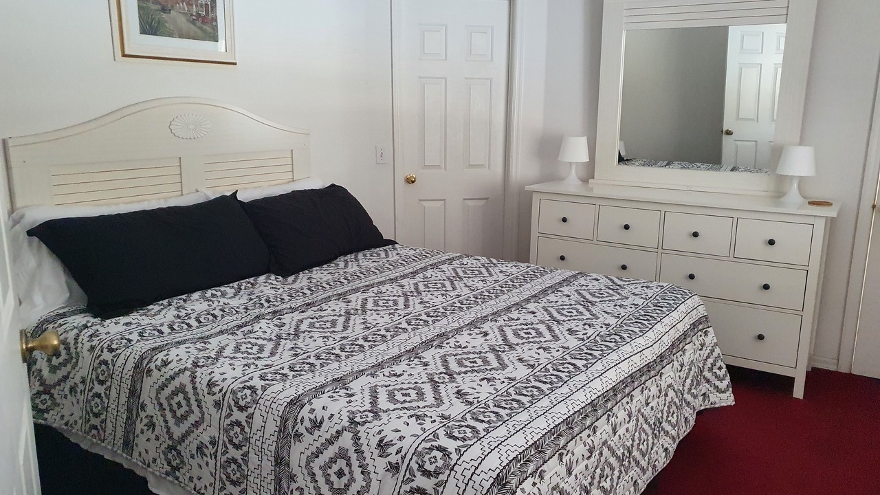 Photo of Bedroom in Hillcrest Estates