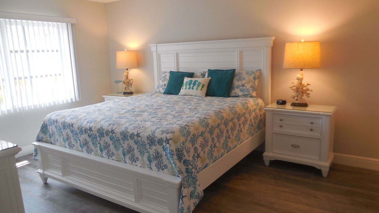 Photo of Bedroom in Siesta Key