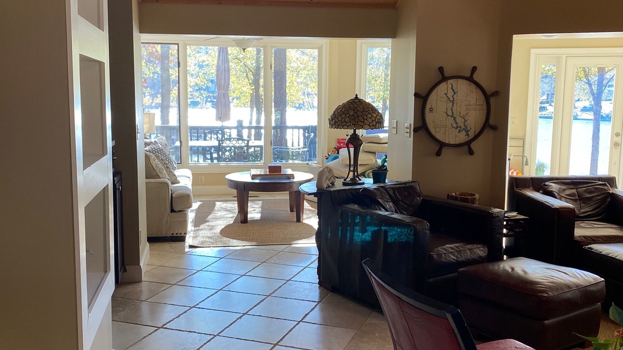 Photo of Livingroom in Greensboro