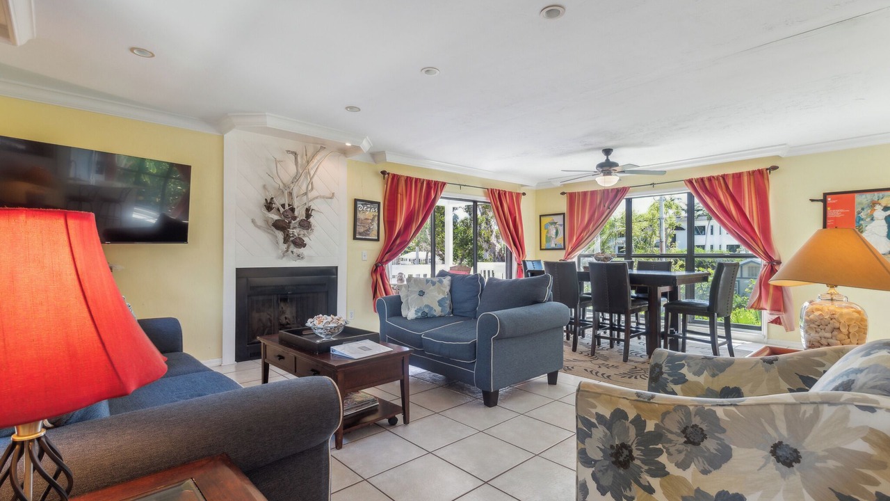 Photo of Livingroom in Captiva