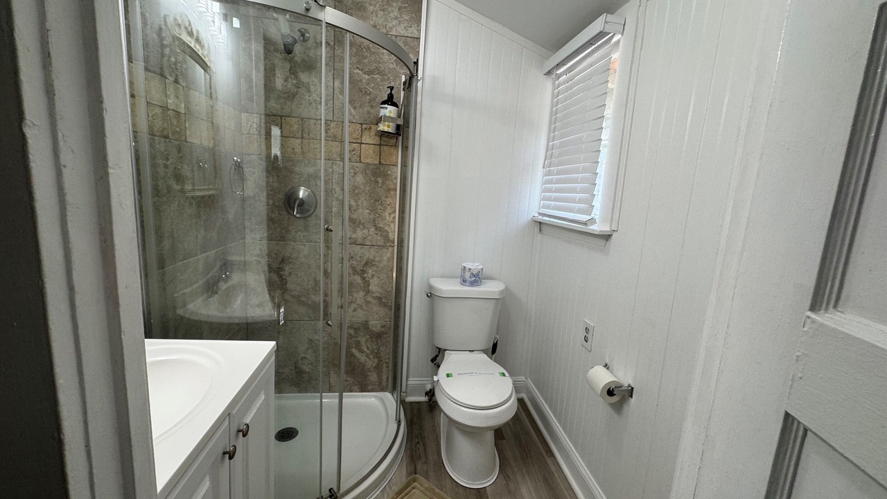 Photo of Bathroom in South Eola