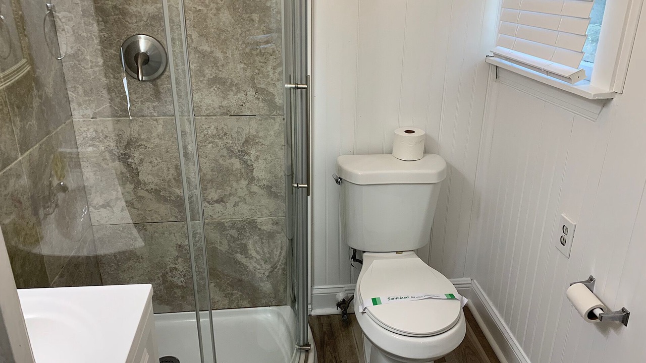 Photo of Bathroom in South Eola