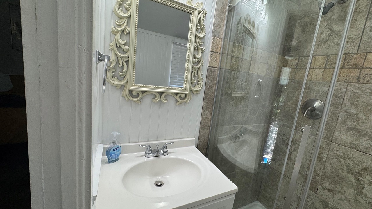 Photo of Bathroom in South Eola