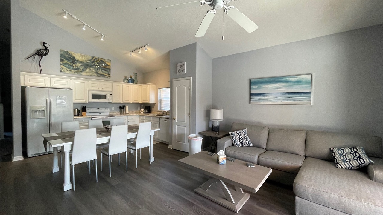 Photo of Livingroom in Silver Creek