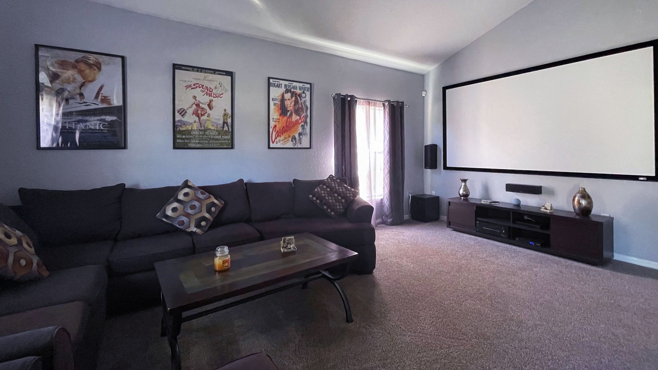 Photo of Livingroom in Silver Creek